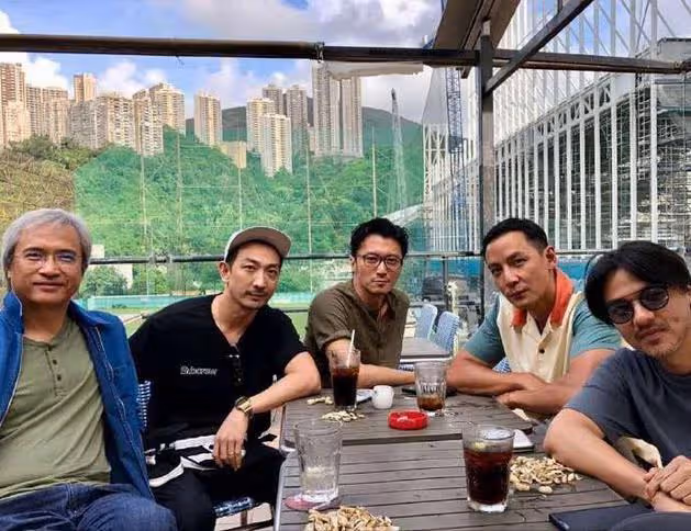 85歲謝賢出道69年首獲影帝!兒子參演電影也獲獎,父親卻隻字不提
