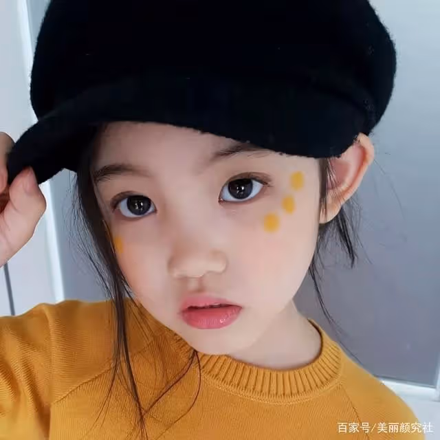 要不是她長得太可愛,觀眾也不至於不接受換演員了吧?