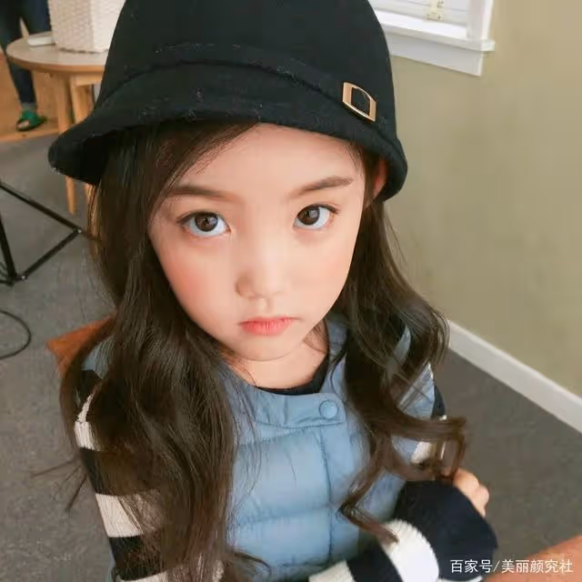 要不是她長得太可愛,觀眾也不至於不接受換演員了吧?
