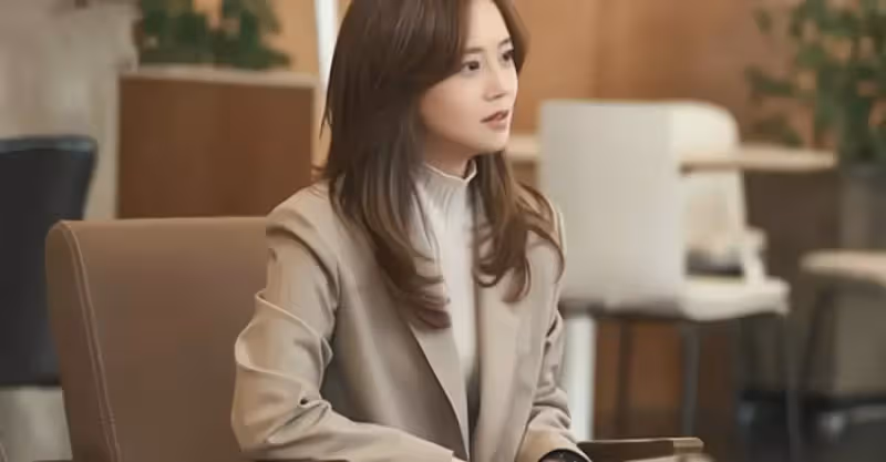 22歲女孩含淚哭訴：嫁給55歲大叔，老牛吃嫩草的生活讓我有苦難言