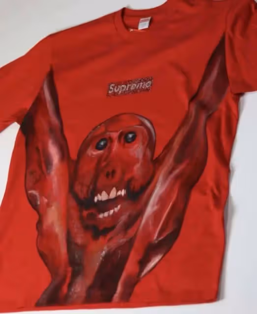 Ye新單曲封面血腥「剝皮猴子」引網友不適,還被做成了施華洛世奇Supreme Bogo?