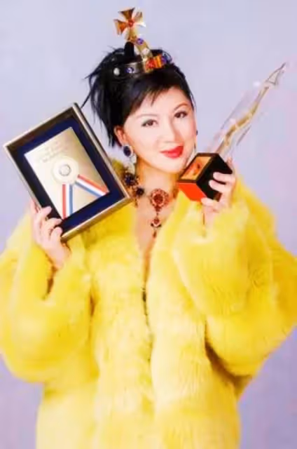 「中國第一美婦」:20歲坐牢,36歲靠選美爆紅,73歲美貌依然驚人