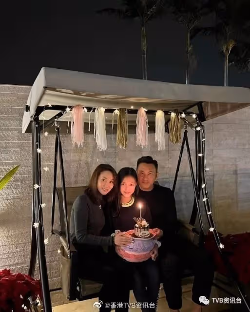 郭可盈親手布置夠Warm！女兒家中開趴體照戴口罩