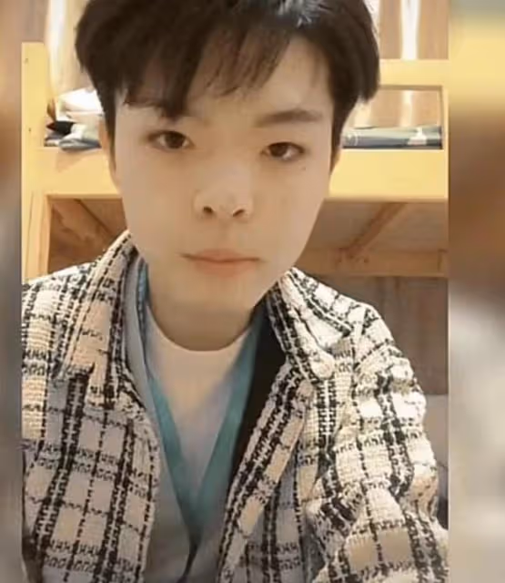 網紅尋親後再遭親生父母拋棄,被親媽拉黑怒吼,直言有人會抱養你