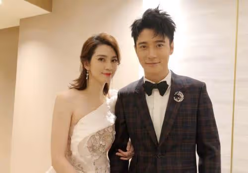 明明年齡大,非要吃嫩草!這6位和小鮮肉談戀愛的女星,各有結局
