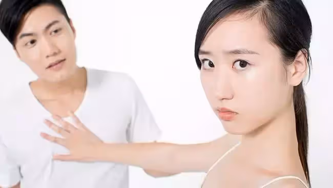 「別理她,自己想通就回來了」婆婆給兒子支招半年,兒媳結婚了