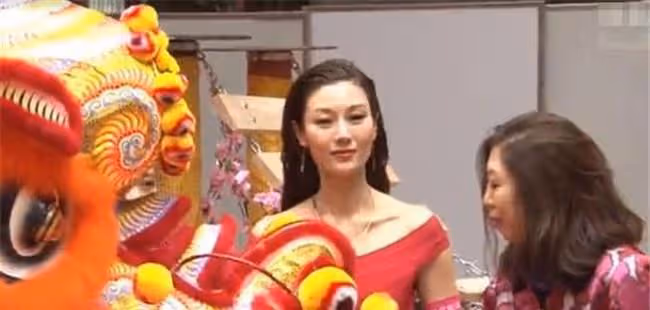 明星壓歲錢故事：李嘉欣偷花兒子壓歲錢，被丈夫許晉亨大罵！