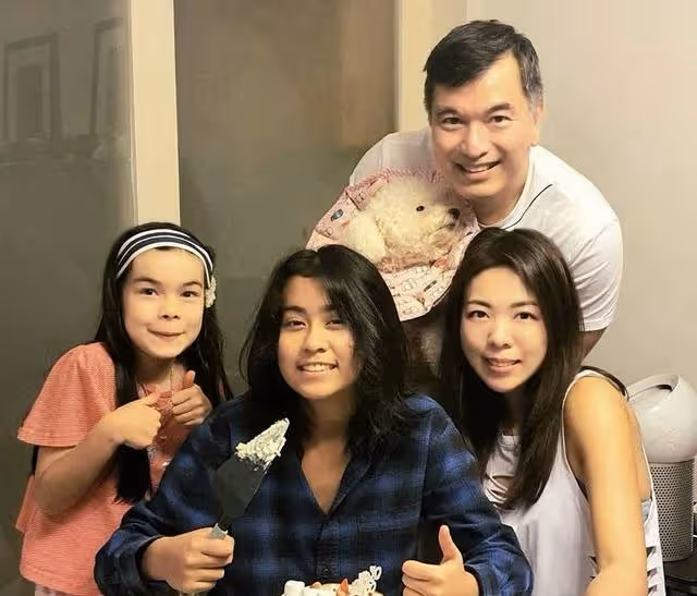 香港著名女星胃癌離世7年，丈夫另結新歡，與現任妻子頻繁秀恩愛