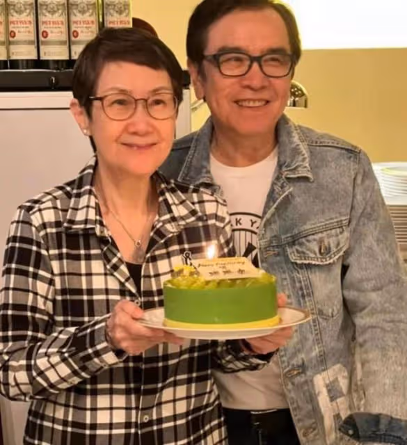 恩愛如昔！老戲骨李琳琳73歲生日獲姜大衛獻吻，早年曾戰勝大腸癌