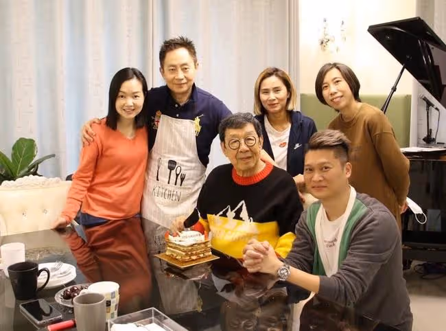 胡楓90大壽低調慶祝,精神奕奕狀態好,沒想過退休不介意熬夜拍戲