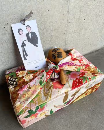 曾沛慈請完喜酒「頭披白紗」婚照絕美!螞蟻腰現形…喜餅小卡也超有愛