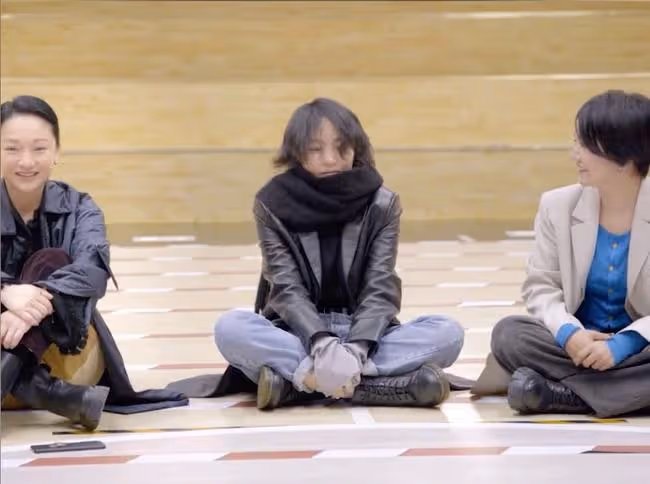 竇靖童節目躲鏡頭疑情緒崩潰,獲周迅溫柔安慰,兩人被贊神仙友誼