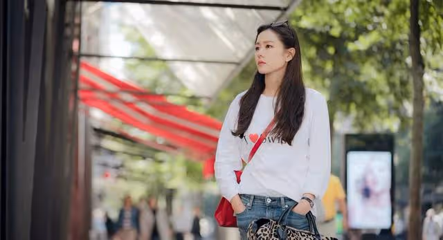 韓國女星孫藝珍戀情都超短暫,錯過5個男神,最後情定玄彬?