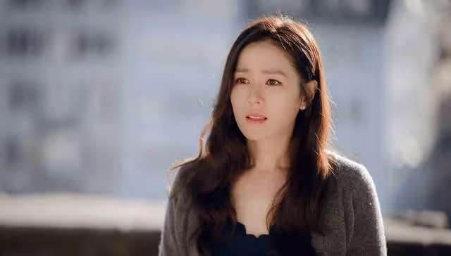 韓國女星孫藝珍戀情都超短暫,錯過5個男神,最後情定玄彬?