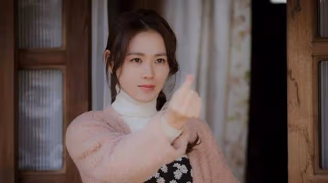 韓國女星孫藝珍戀情都超短暫，錯過5個男神，最後情定玄彬？