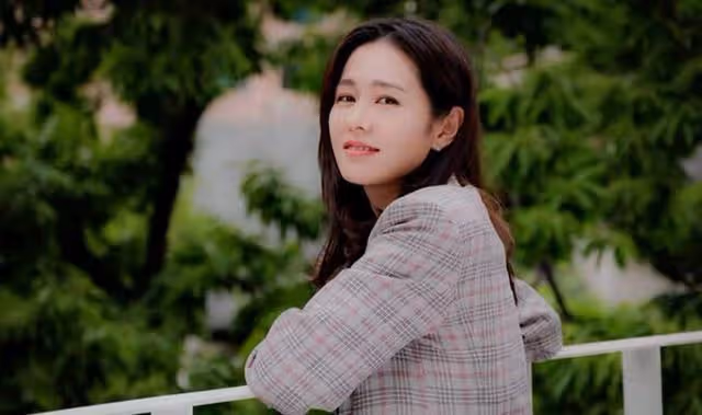 韓國女星孫藝珍戀情都超短暫，錯過5個男神，最後情定玄彬？