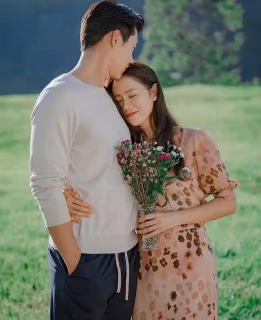 韓國女星孫藝珍戀情都超短暫,錯過5個男神,最後情定玄彬?