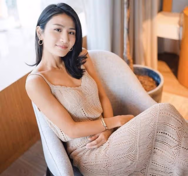 TVB離巢女星曝與同劇藝人戀愛往事，為對方放棄事業，卻沒好結果
