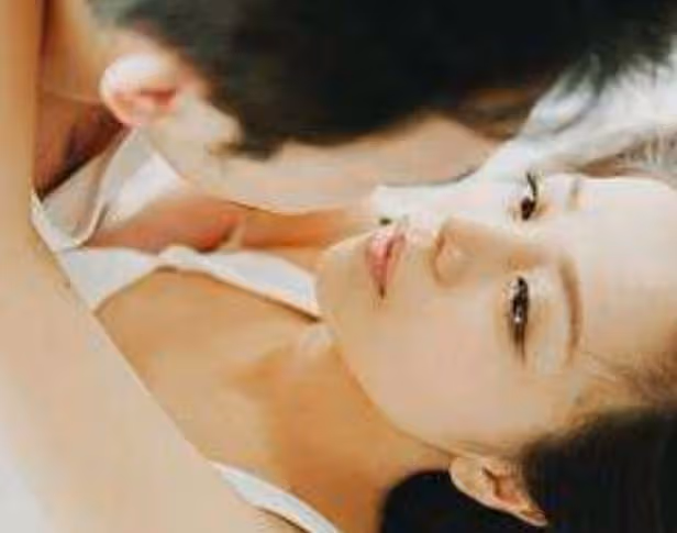小別勝新婚，一進門我們就滾到了床上，一周不見，他床上功夫見漲
