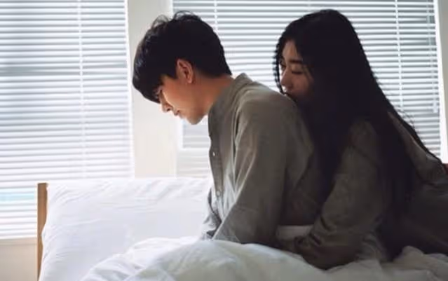 我和破產老闆同居,之前是秘書,之後成了情人