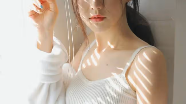 「性感小野貓,今夜等待你的到來,」消息錯發後,他回了句「行」