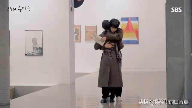 金多美比門高!7位女星身高趣事,金秀賢墊木板才能和全智賢拍照