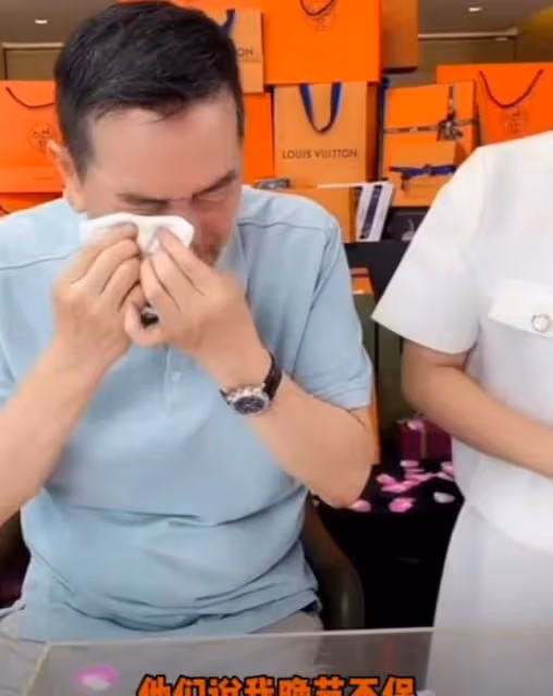 張晨光:倪萍勸朋友不要去他家吃飯,他連走紅毯的鞋都是租的