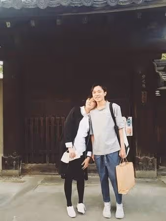 40歲女星演唱會上宣布離婚,結束2年半婚姻,不願透露2歲兒子去向