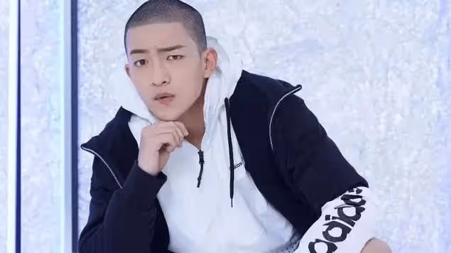 紅的莫名其妙，過氣也快的6大男星，第一位好可惜，後面全是作的