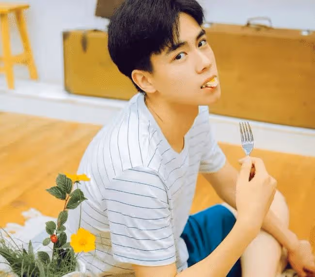 紅的莫名其妙，過氣也快的6大男星，第一位好可惜，後面全是作的