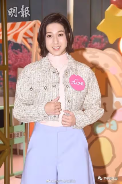 「好彩妹」鍾嘉欣明天飛返加拿大:可能1年後才回港