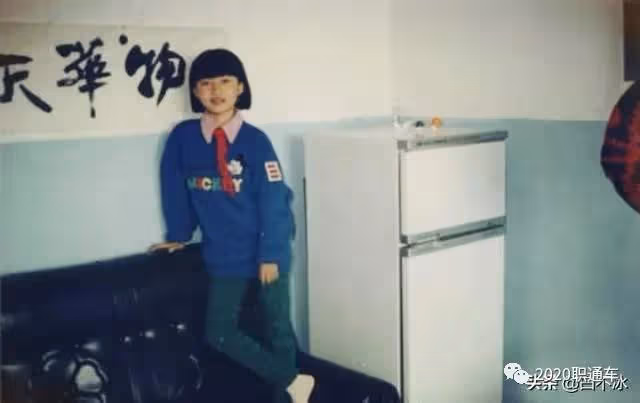 1976年的她,曾是多少男生夜晚的女神