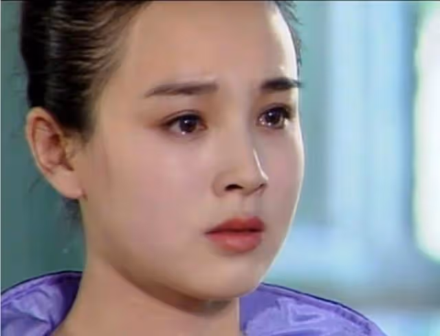 上升期隱婚生子,為愛退圈,甜欲美人趙明明是個戀愛腦