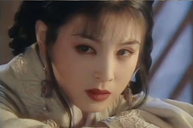 上升期隱婚生子,為愛退圈,甜欲美人趙明明是個戀愛腦