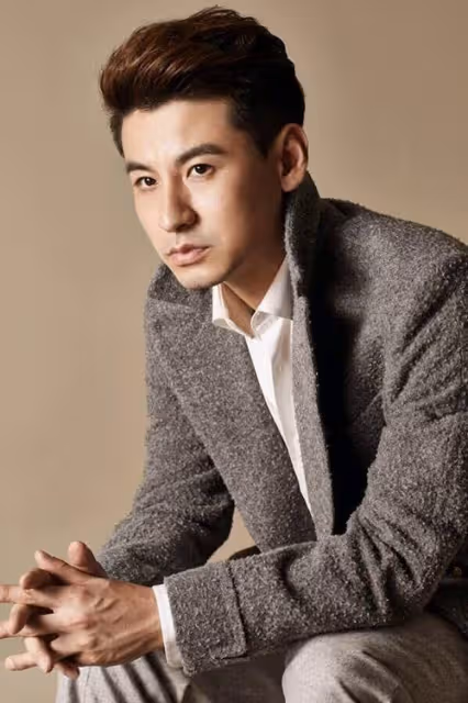她是胡歌的夢中情人,因吃火鍋被富豪看上,從訂婚到結婚僅用17天