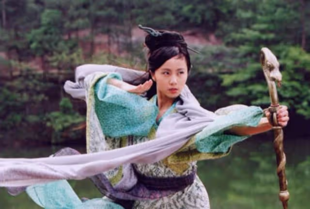 10年前演情侶,10年後演母子,女演員面對的娛樂圈,就這麼殘忍!
