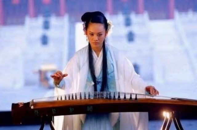 10年前演情侶,10年後演母子,女演員面對的娛樂圈,就這麼殘忍!