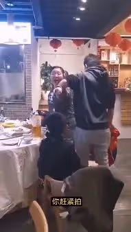 那個輪流凌辱女孩的李天一,入獄8年後,仍喚不醒這些裝睡的父母