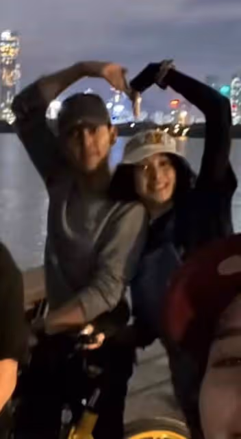 趙雅芝兒子戀情曝光?與神秘女子甜蜜比心,女方被指撞臉baby