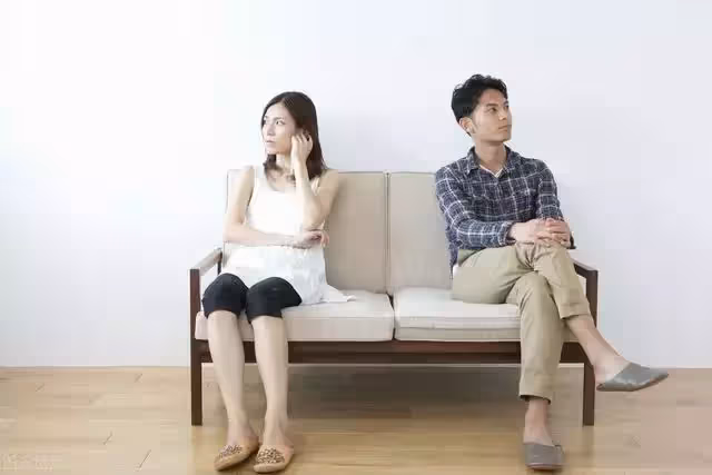 一時衝動離婚嫁給了男同事,一年之後才發現還是前夫是真的對我好