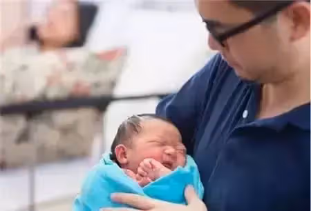 和小姑子同時坐月子,婆婆去了女兒家,等婆婆再回家時我已經換鎖