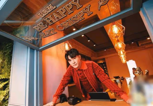 38歲男星轉行開店賣三明治,因負面傳聞一年未拍戲,投資損失百萬