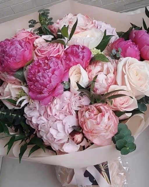 罕見曬夫妻合照!50歲黎姿喜迎結婚13周年,大十幾歲老公難得出鏡