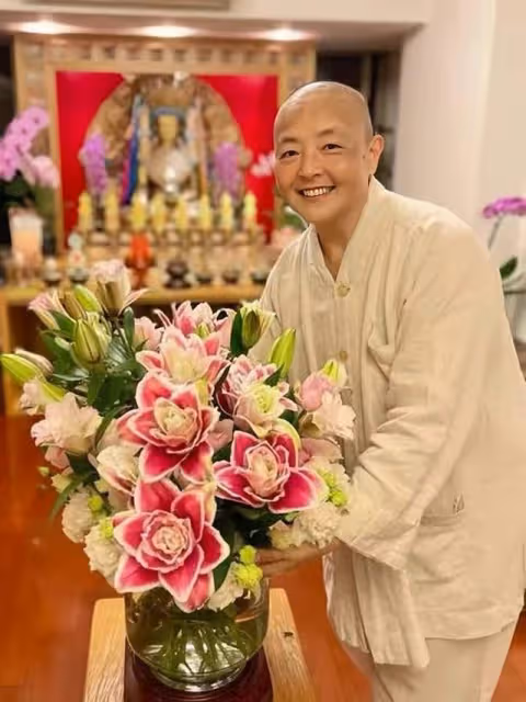突傳死訊!台灣著名女星在美國離世年僅61歲,已剃度出家多年
