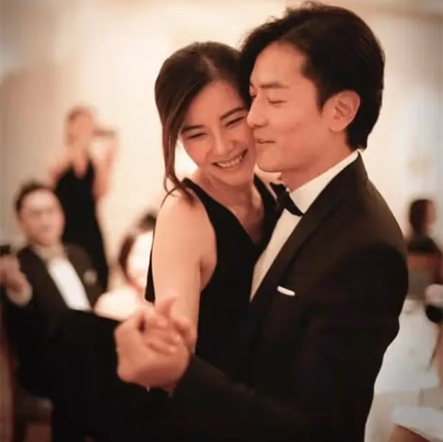 鄭伊健妻子日本開房地產公司,為打理生意閉關學日文,測驗卷曝光