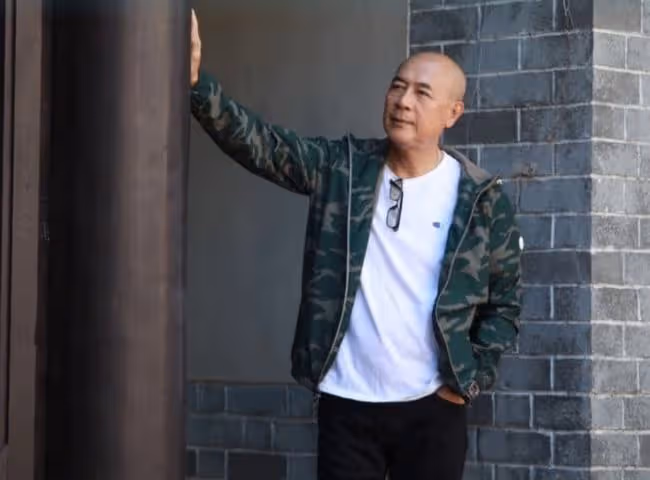 TVB老戲骨想來內地,直言片酬太吸引人!女兒留學一年50萬壓力大