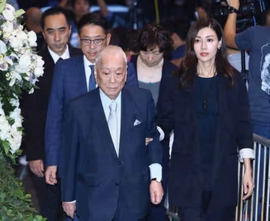 李嘉欣「搶走」許晉亨,成為大贏家,但真正的勝利者卻是何超瓊?