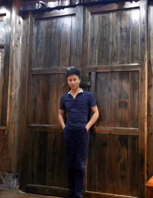 耿為華前妻鄭佳,嫁給了自己的偶像,被他寵11年為何還要離婚?