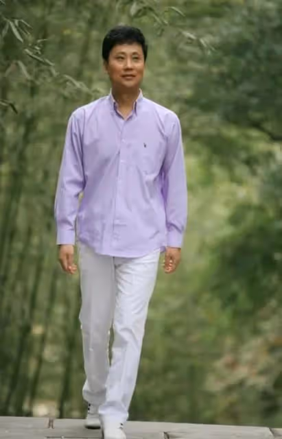 耿為華前妻鄭佳,嫁給了自己的偶像,被他寵11年為何還要離婚?