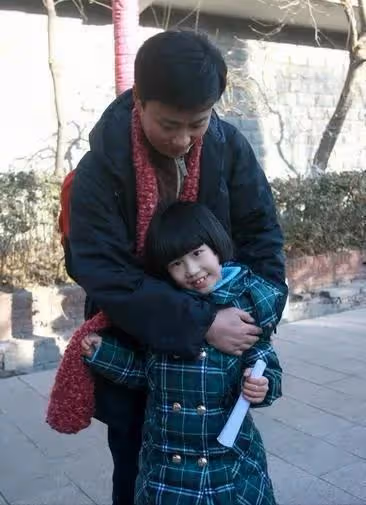 耿為華前妻鄭佳,嫁給了自己的偶像,被他寵11年為何還要離婚?